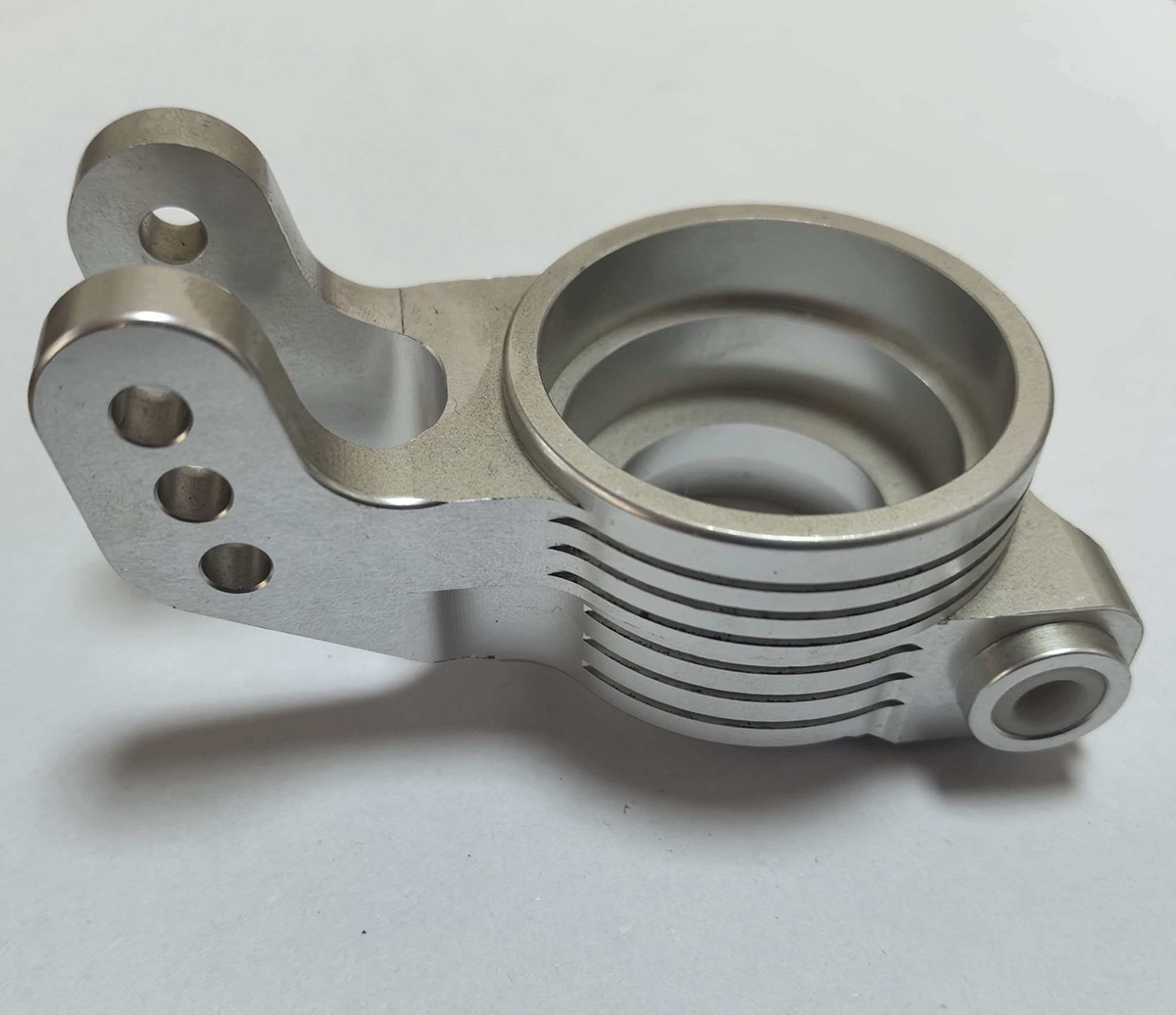 Lightweight Heat-Dissipation Bracket for a UAV Gimbal Motor